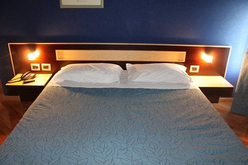 Rigel Hotel 3*