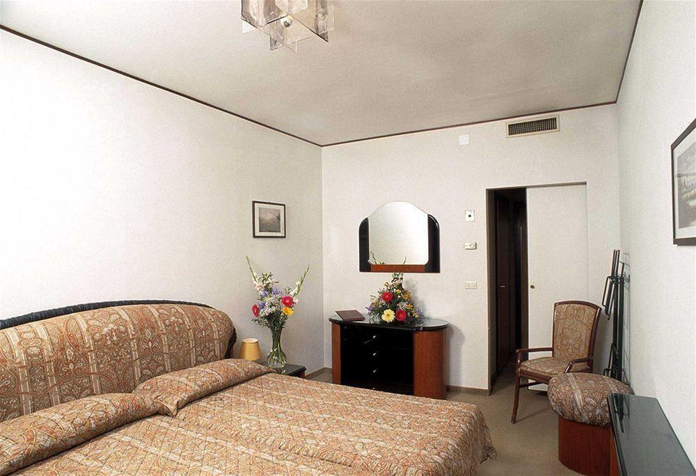 Rigel Hotel 3*